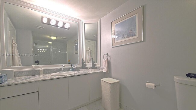 Building Photo - 9455 Collins Ave