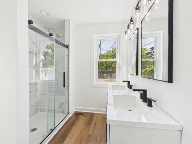 Building Photo - 3600 Pilots Ln