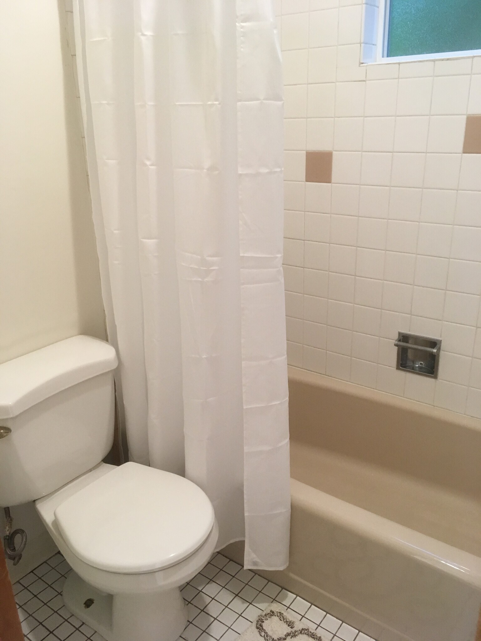 Building Photo - 1227 NE 27th ave