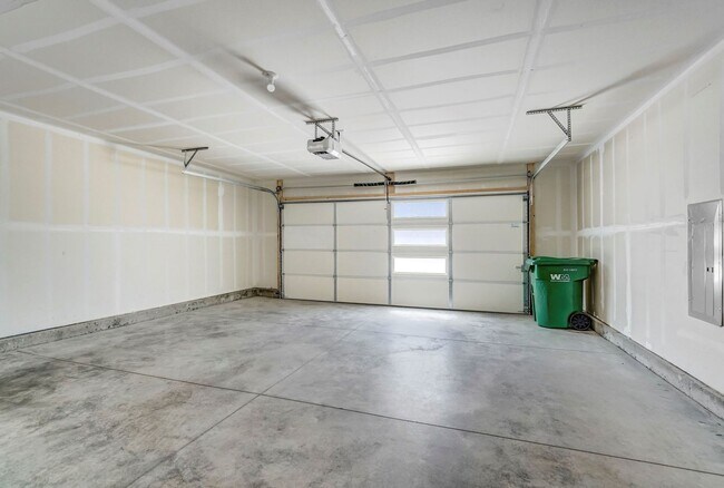 Building Photo - Modern 4BR with Open Kitchen, Patio & 2-Car Garage