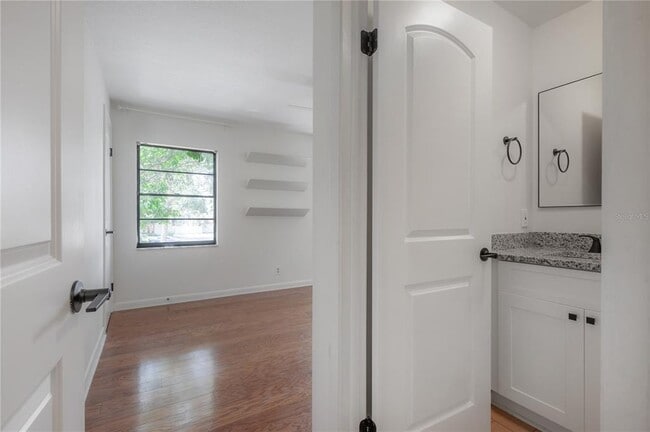 Building Photo - 4735 W Vasconia St