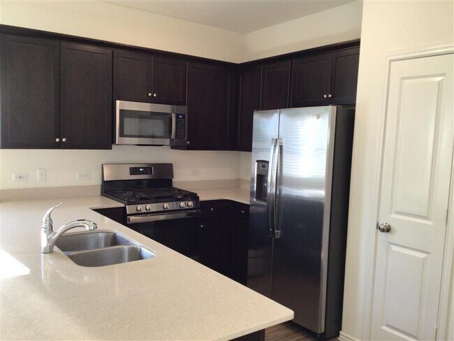 Building Photo - 565 Big Rocky Bend