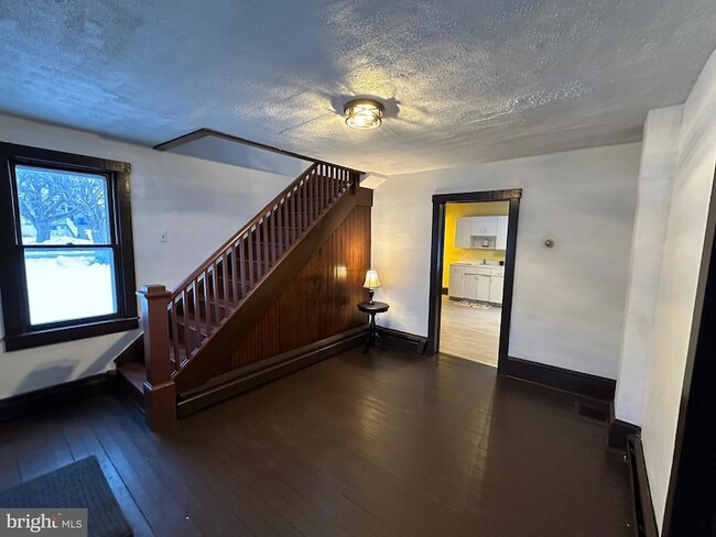 Building Photo - 11 Myers Rd