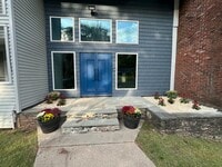 Building Photo - 15 Covington St