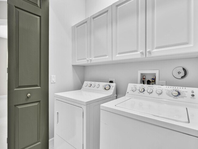 Building Photo - 2751 Ravella Way