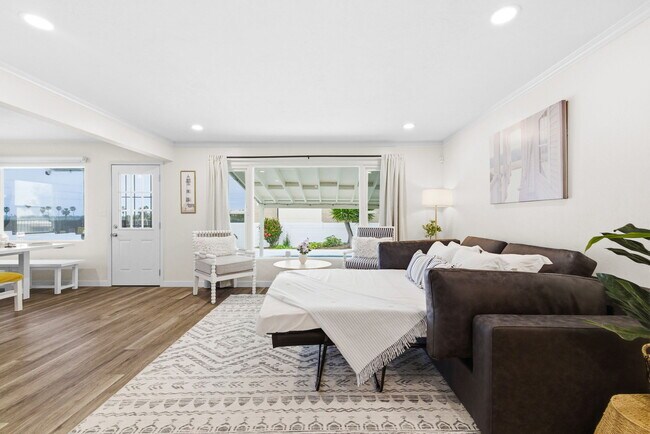 Building Photo - 1404 Lieta St