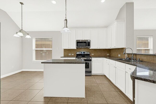 Building Photo - 1907 Caldbeck Ln