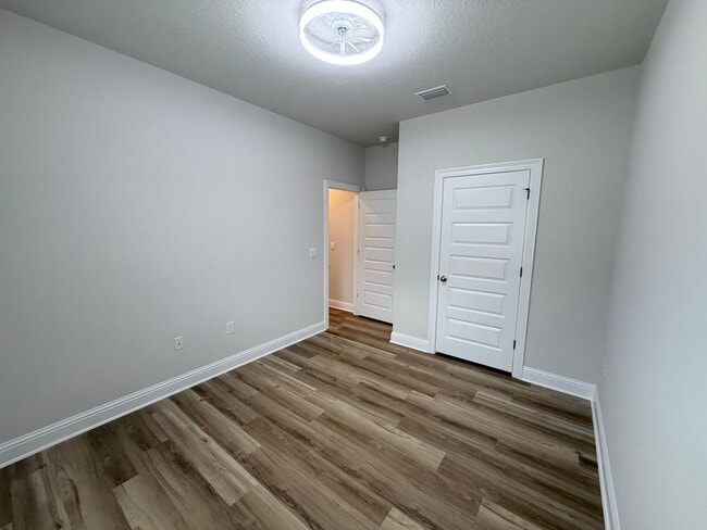 Building Photo - 28073 Hallow Trl
