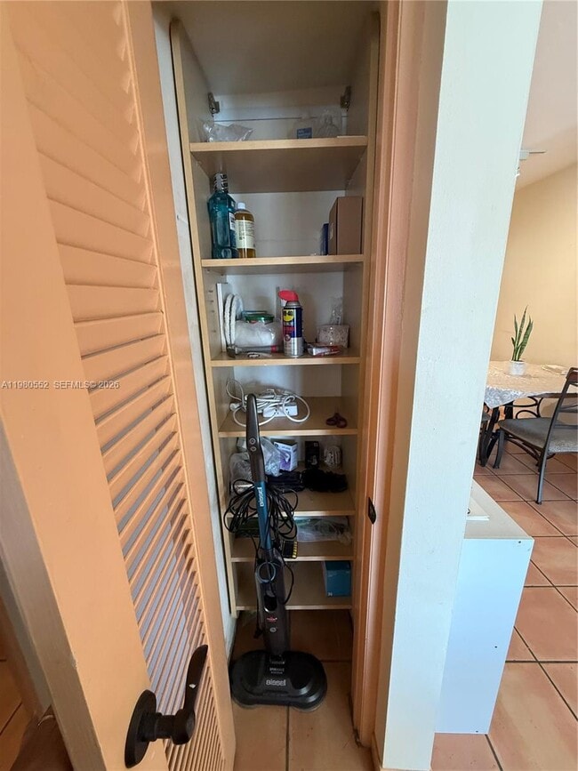 Building Photo - 1480 Euclid Ave