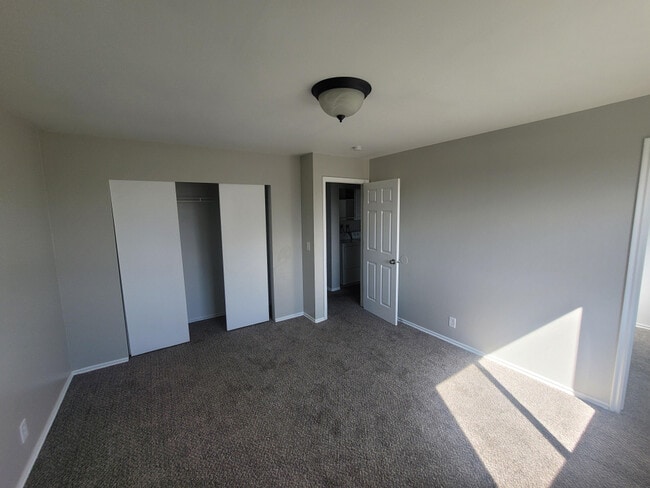 Building Photo - 3221 W 6920 S