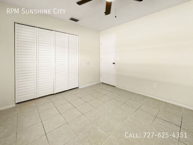 Building Photo - 4624 73rd Ave N