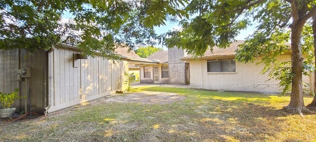 Building Photo - 14814 Earlswood Dr
