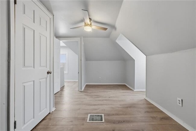 Building Photo - 228 Sylvan Walk