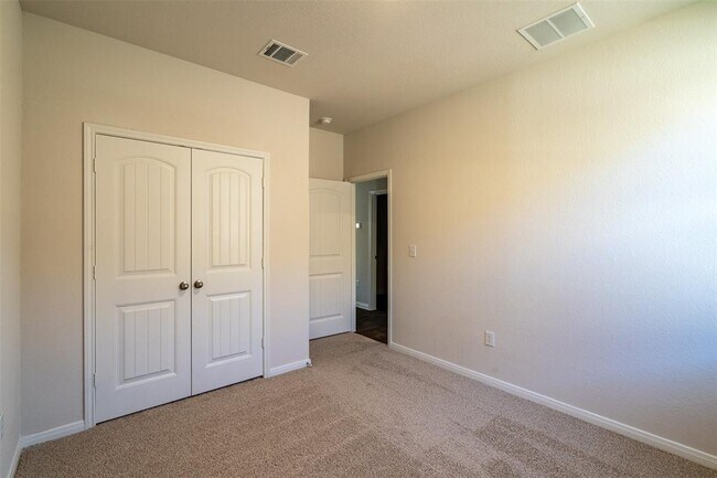 Building Photo - 233 Brooklyn Dr
