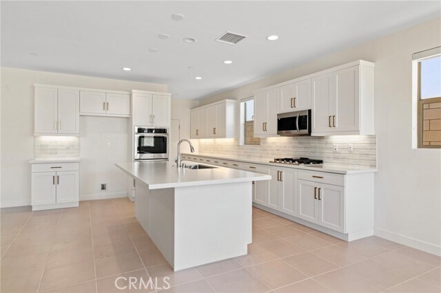 Building Photo - 74356 Nichols Dr