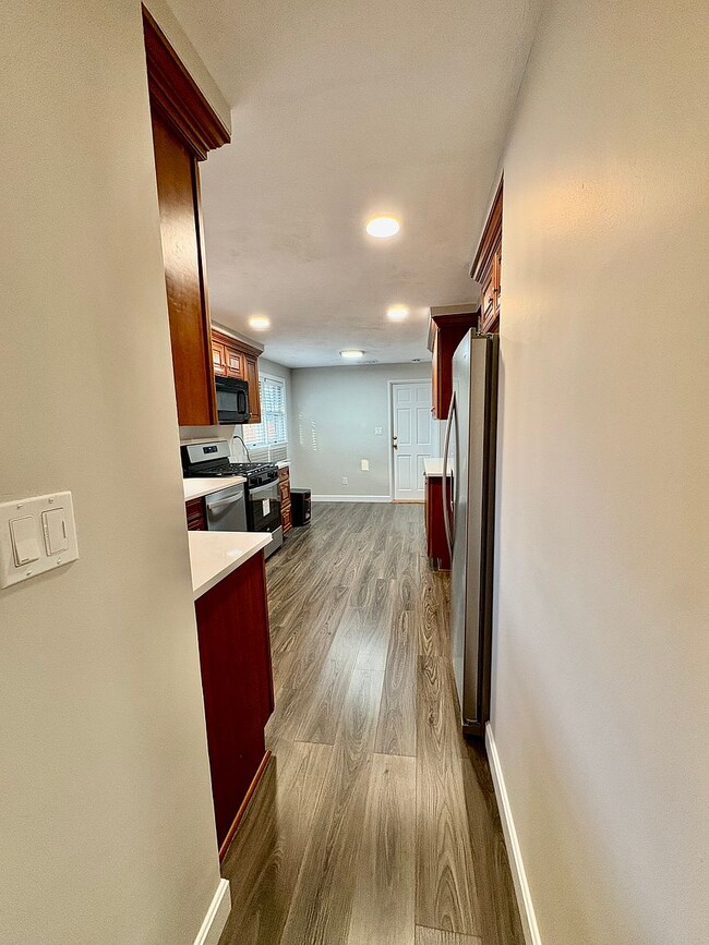 Building Photo - 41 Alfred Rd