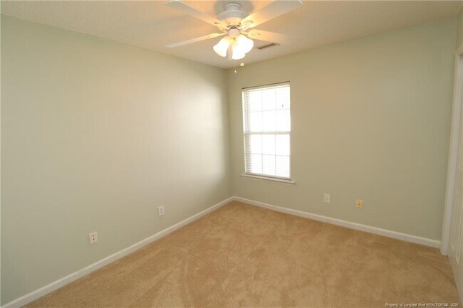 Building Photo - 503 Homestead Park Dr