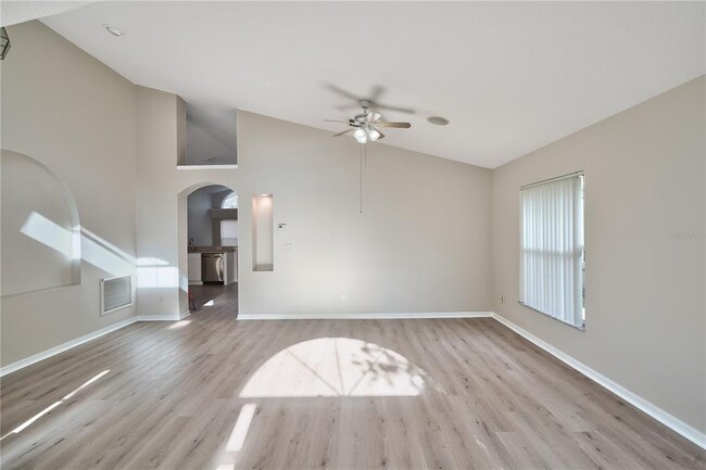 Building Photo - 13223 Chattanooga Ln