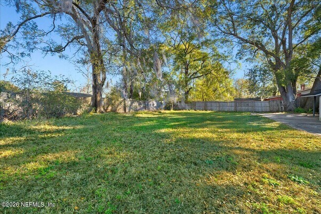 Building Photo - 5395 Poppy Dr
