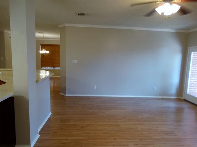 Building Photo - 7208 Yellowstone Dr
