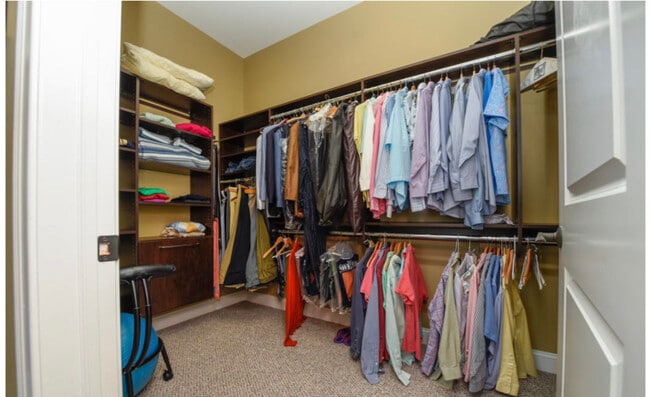 Building Photo - 17 Chapel St