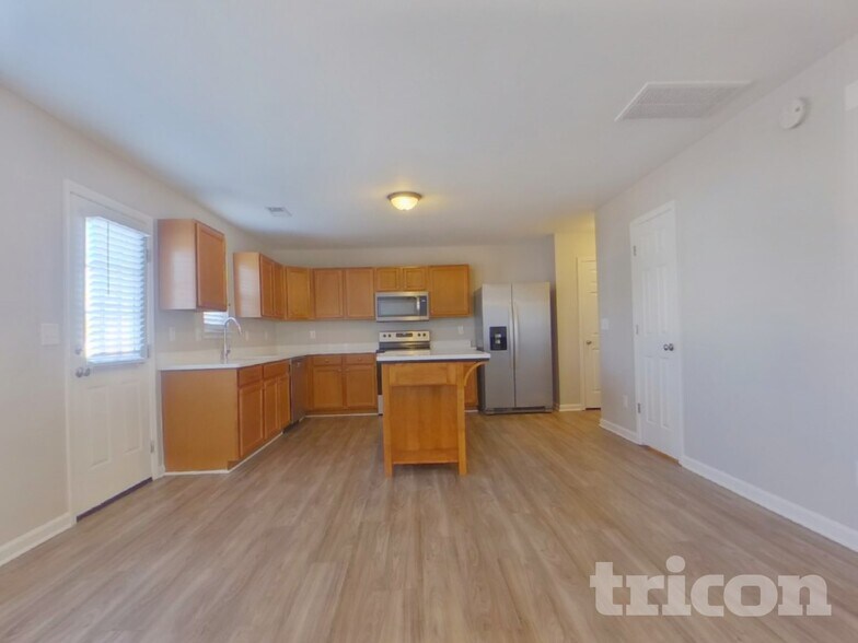 Building Photo - 430 Grand National Ln