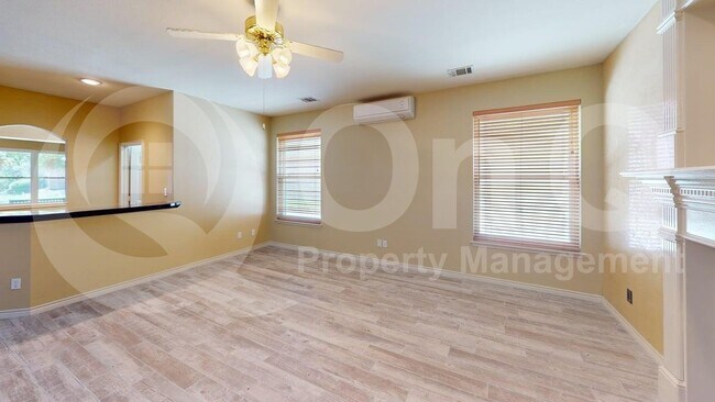 Building Photo - 131 Sweetgum Dr
