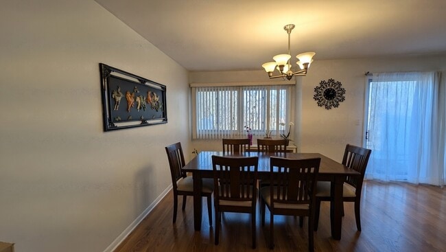 Building Photo - 636 Pintail St