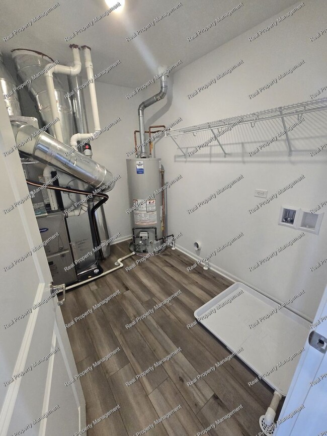 Building Photo - New Construction 3 Bedroom Townhome
