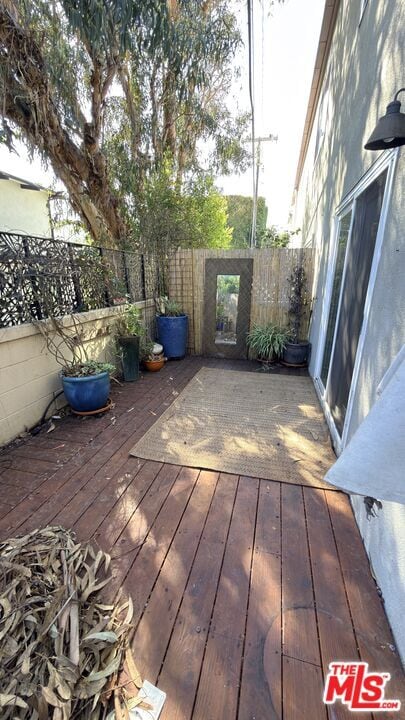 Building Photo - 1570 Via Capri