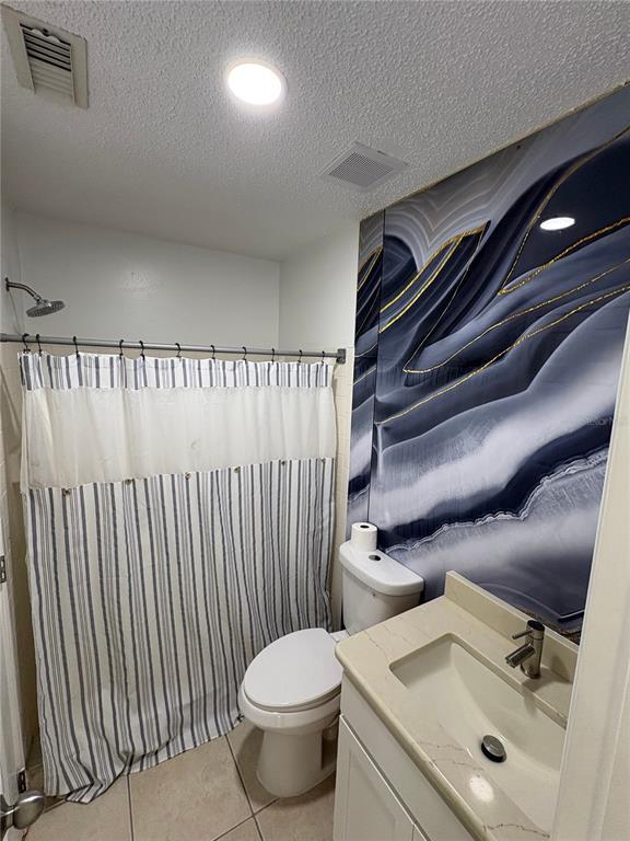 Building Photo - 1053 Scott St