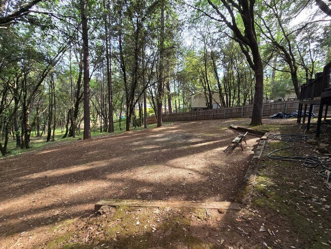 Building Photo - Spacious 4-Bedroom Home on Desirable Hillcrest Blvd in Colfax