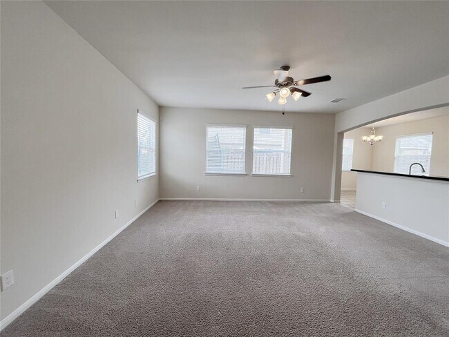 Building Photo - 14239 Oro Valley Dr