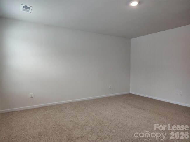 Building Photo - 2109 Allium Dr