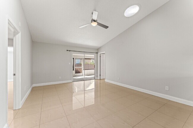 Building Photo - Charming 3-Bedroom Home with 2 Full Baths ...