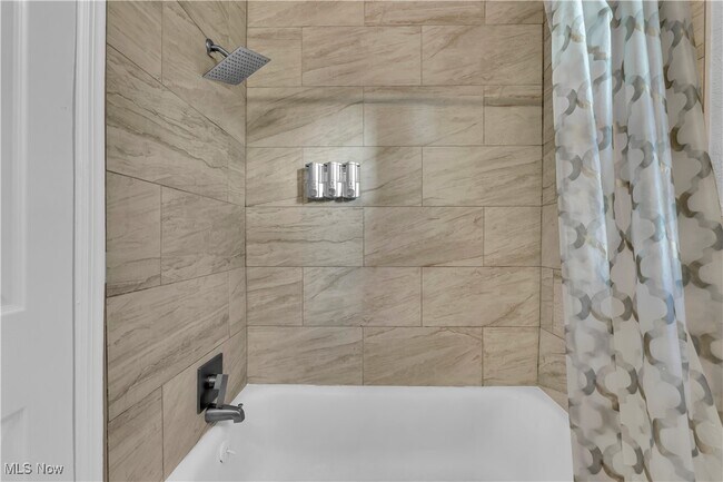 Building Photo - 13813 Leroy Ave