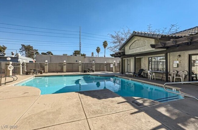 Building Photo - 5080 Jeffreys St