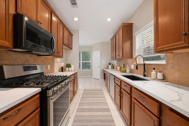 Building Photo - 2317 Jefferson Crossing Dr