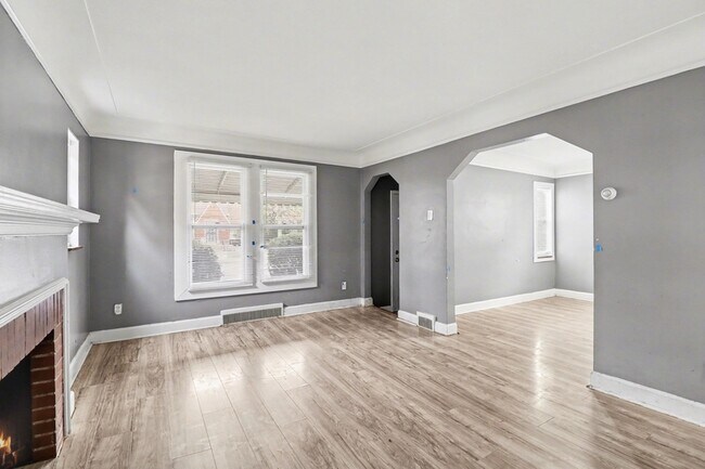 Building Photo - 16605 Freeland St