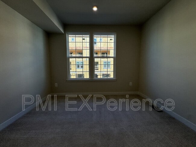 Building Photo - 5424 Greenpoint Ln