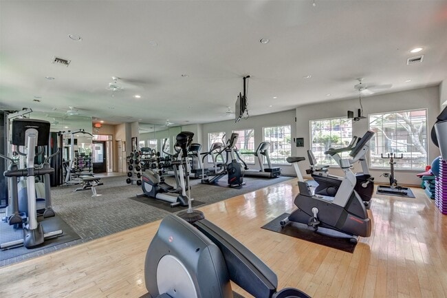 Building Photo - 2400 McCue Rd