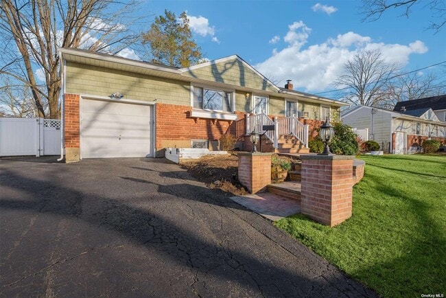 Building Photo - 22 Meadow Haven Ln