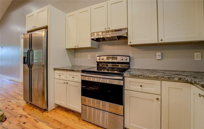 Building Photo - 4979 Snook Thompson Rd SE