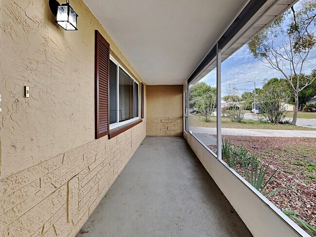 Building Photo - 6116 1st Ave