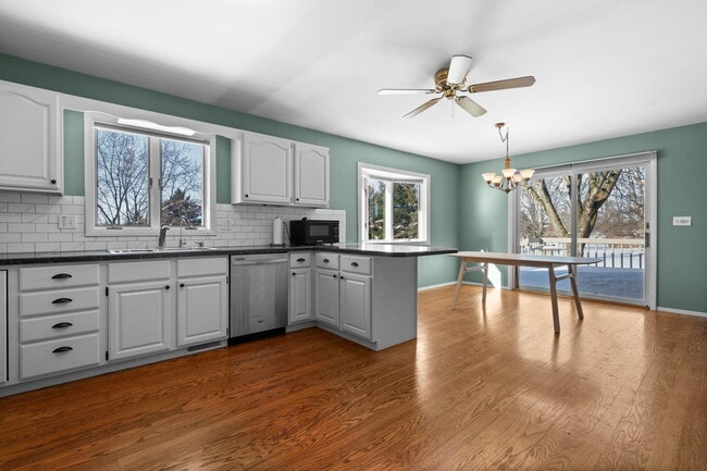 Building Photo - 9434 Neal Rd