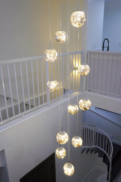 Building Photo - 551 11th Ave