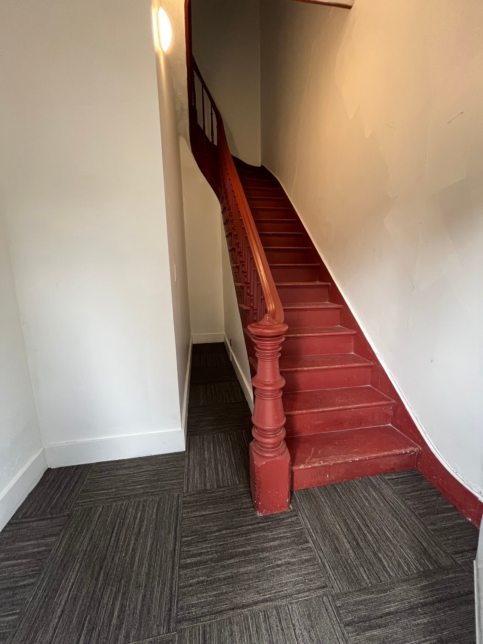 Entry stairway - 1007 S Indiana St