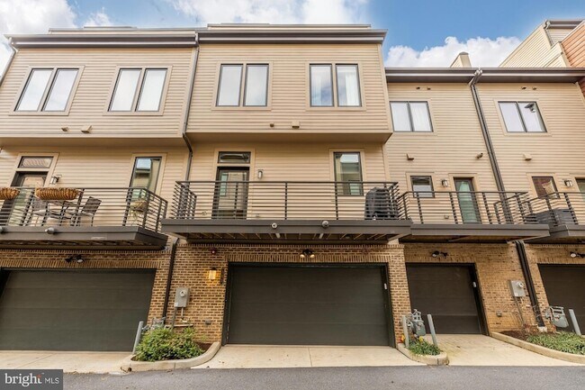 Building Photo - 153 Winsome Cir