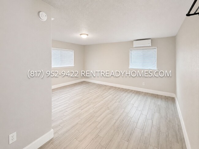 Building Photo - 12372 High Meadow Dr