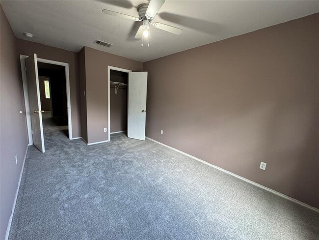 Building Photo - 3200 Crownover St